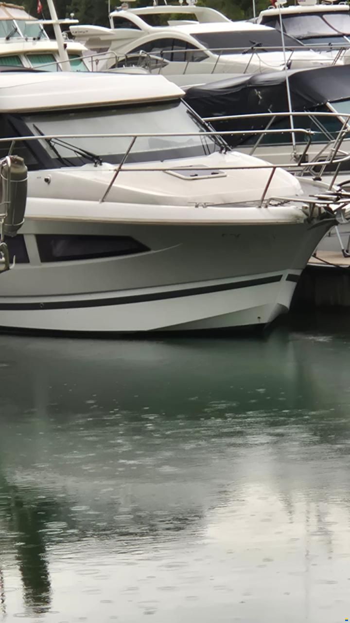 Jeanneau NC 9