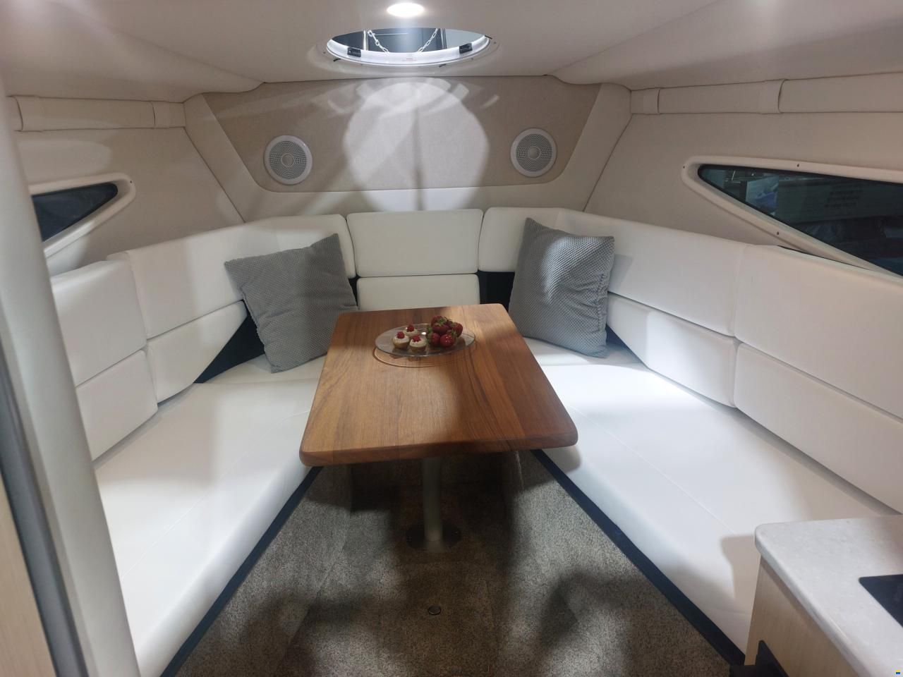 Regal 26 Express