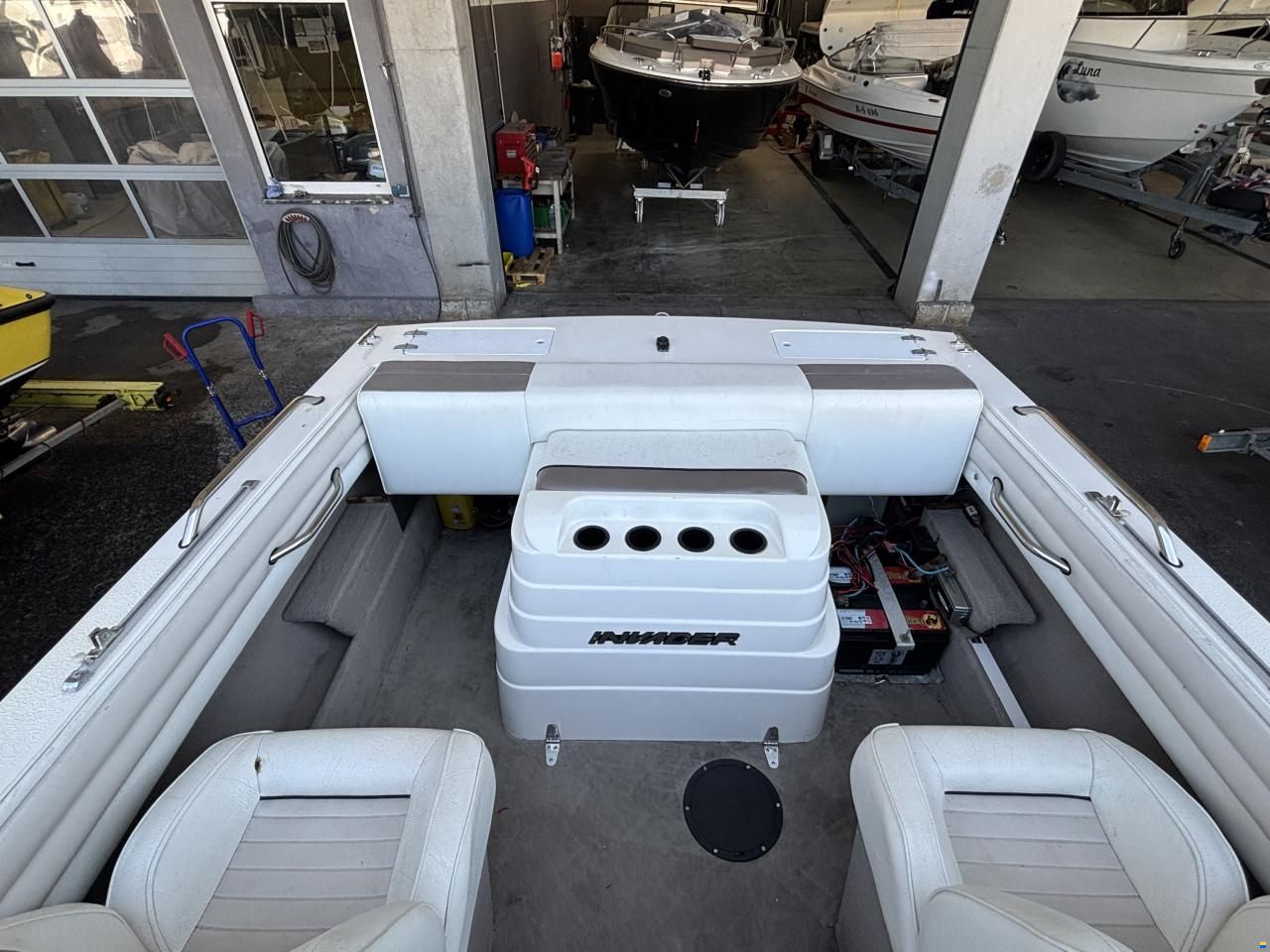 Invader 210