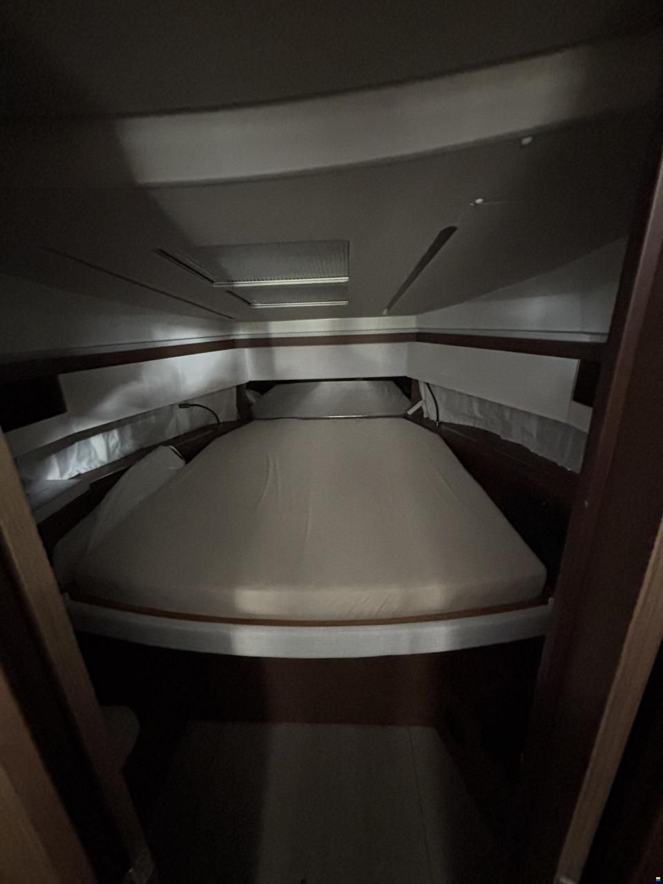 Jeanneau NC 37