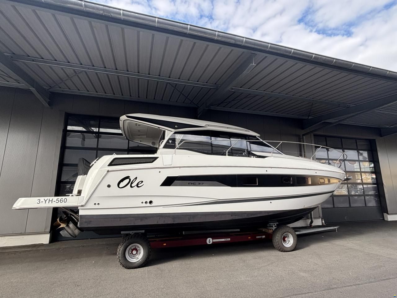Jeanneau NC 37
