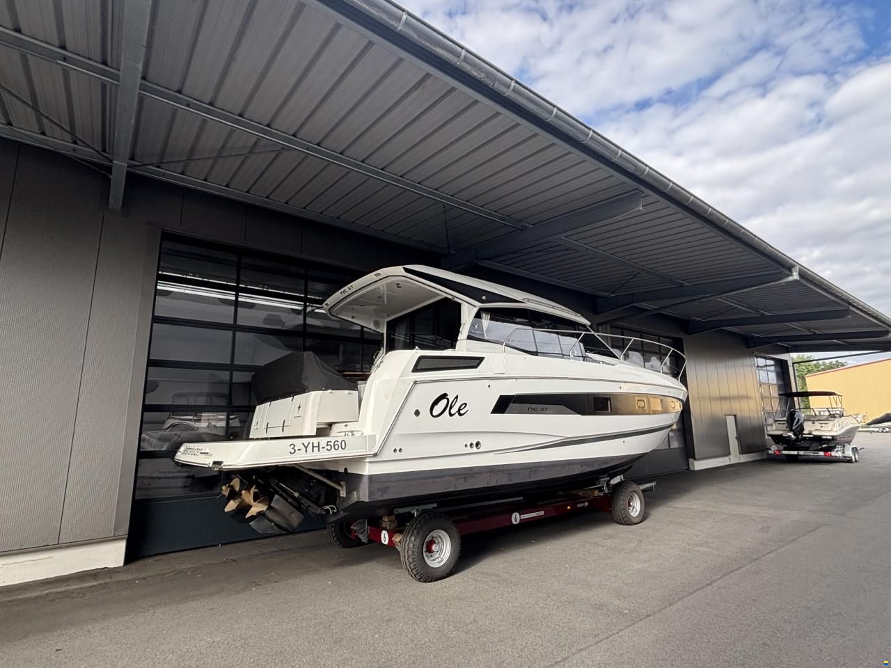 Jeanneau NC 37
