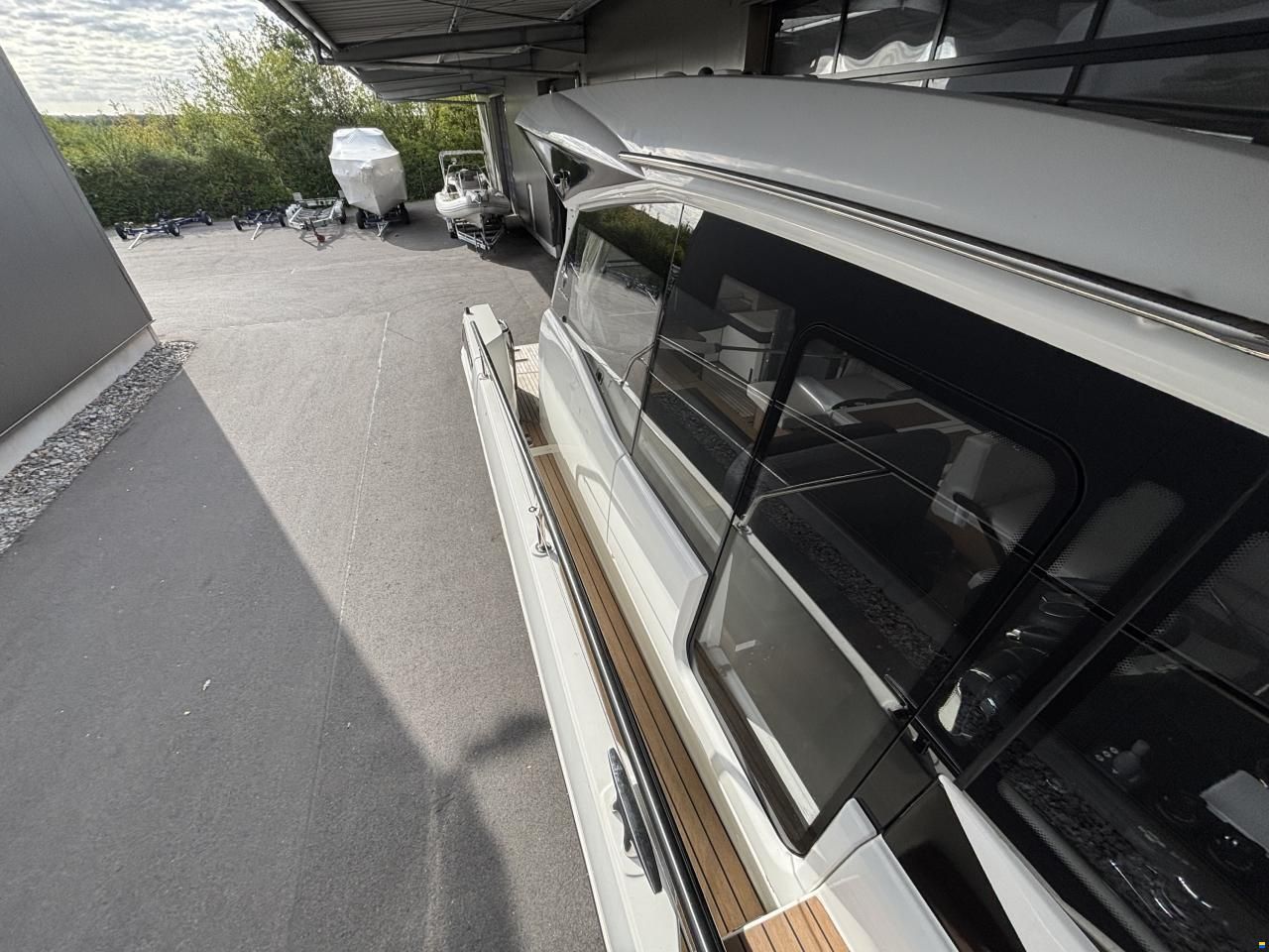 Jeanneau NC 37