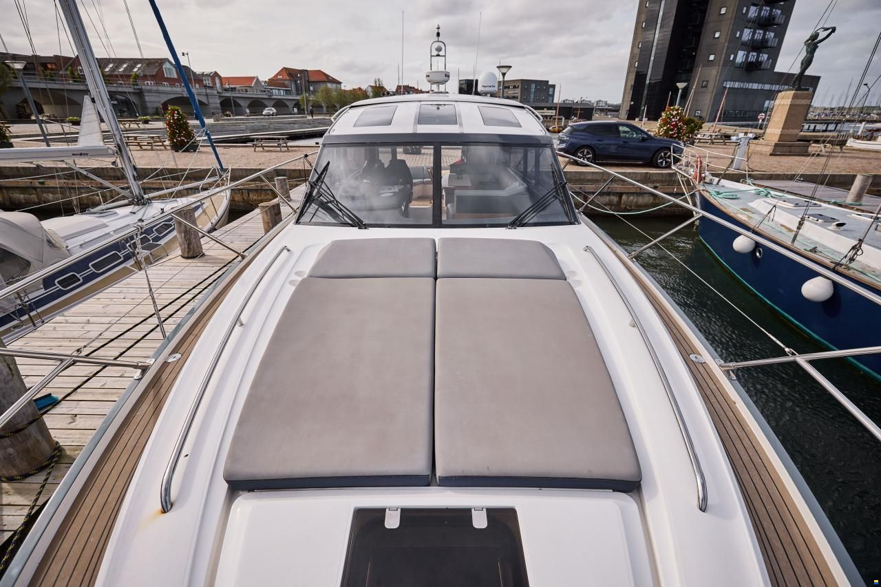 Princess V48