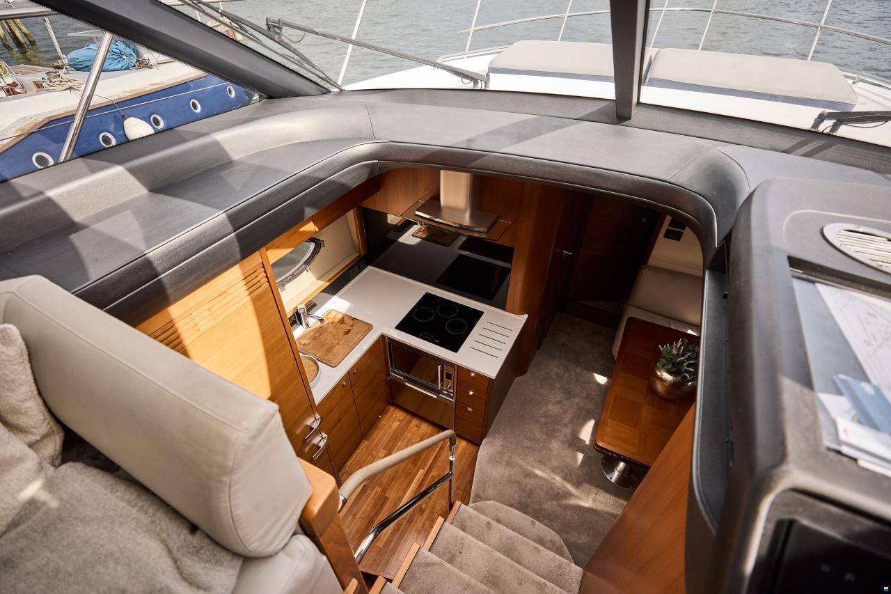 Princess V48