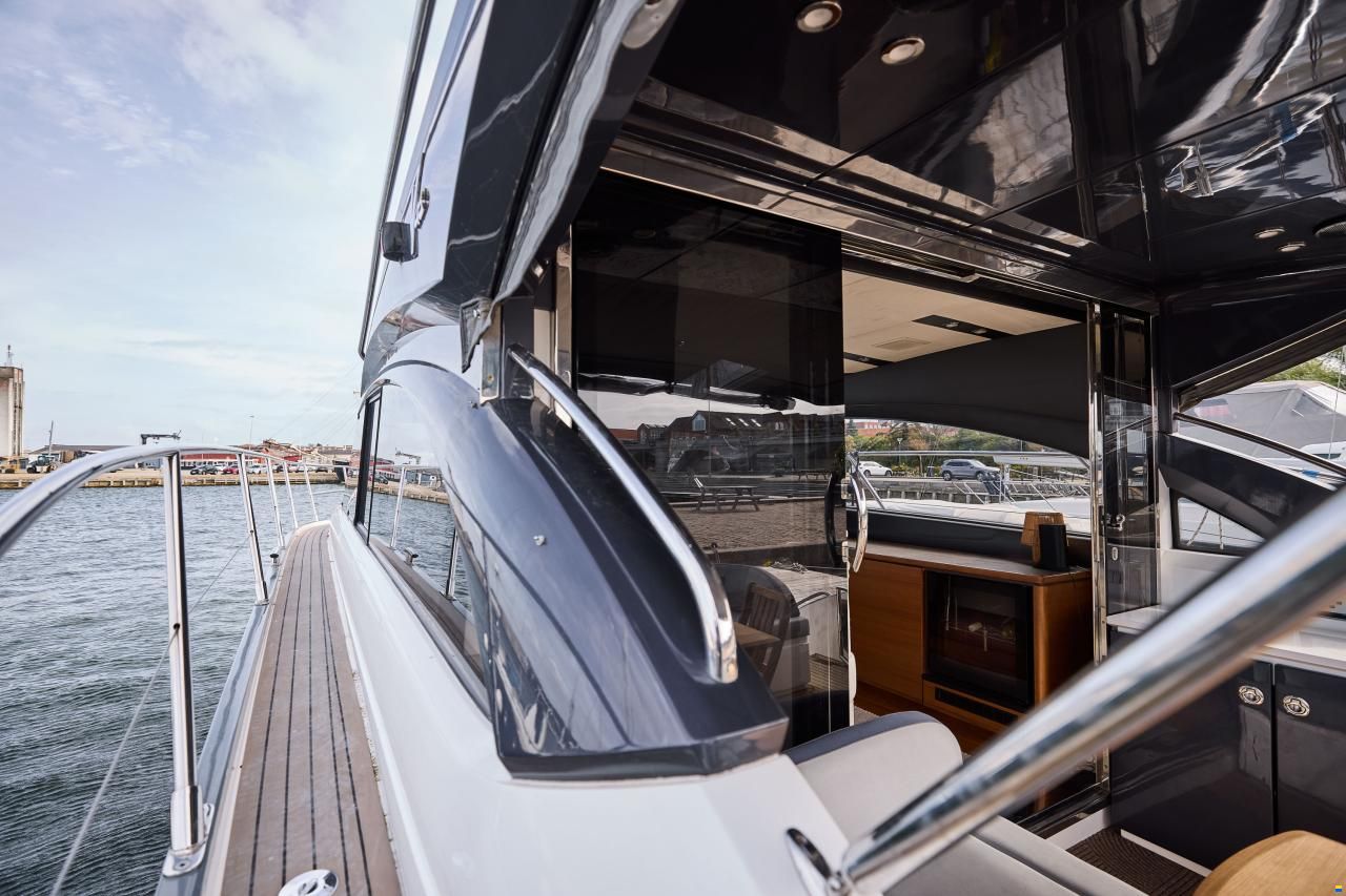 Princess V48