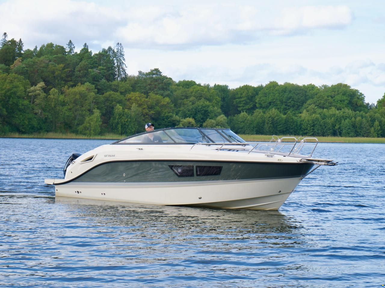 Uttern D77
