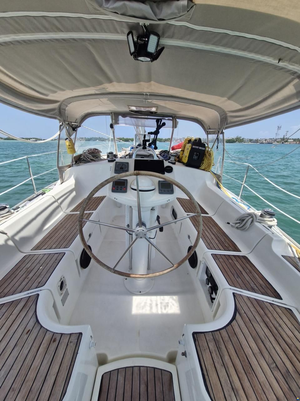 Jeanneau Sun Odyssey 37