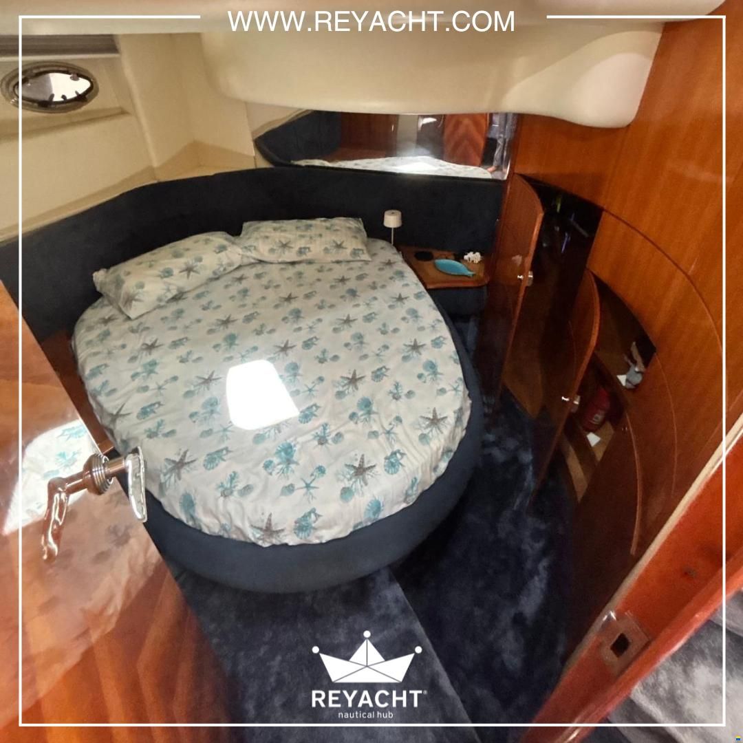 Azimut 46 Fly
