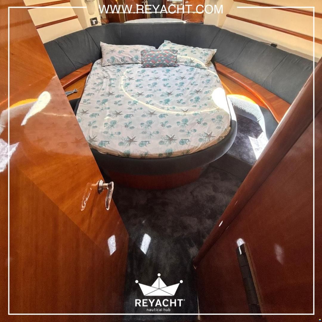 Azimut 46 Fly