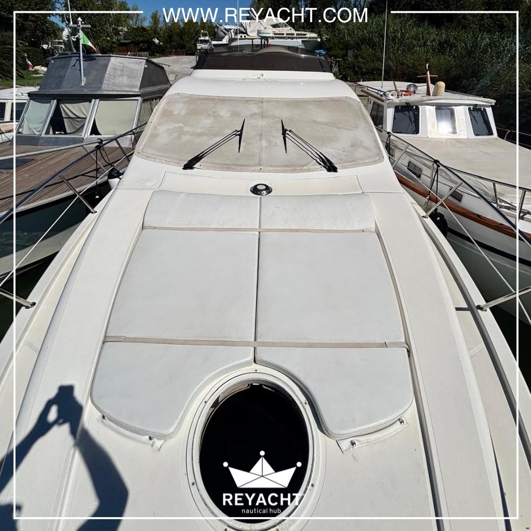 Azimut 46 Fly