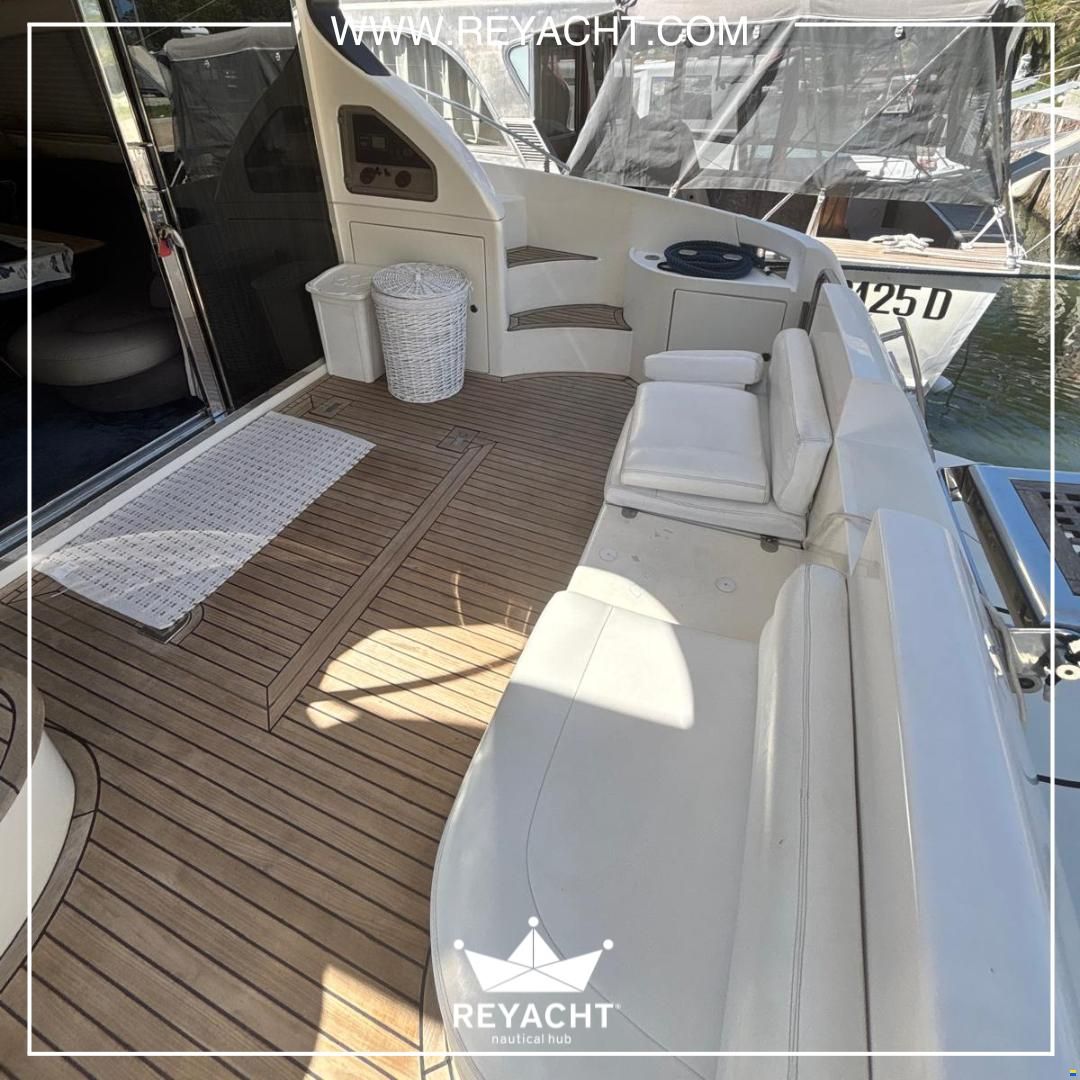 Azimut 46 Fly