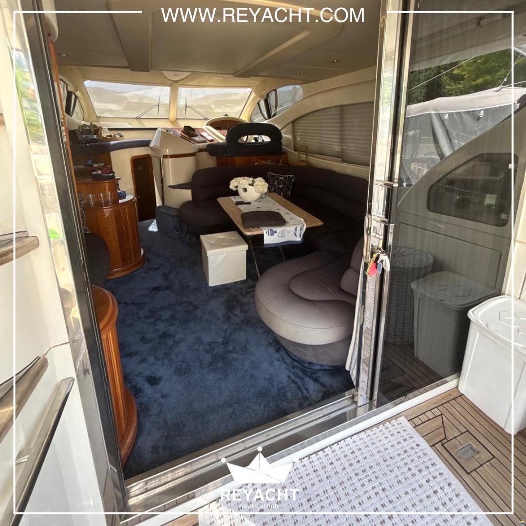 Azimut 46 Fly