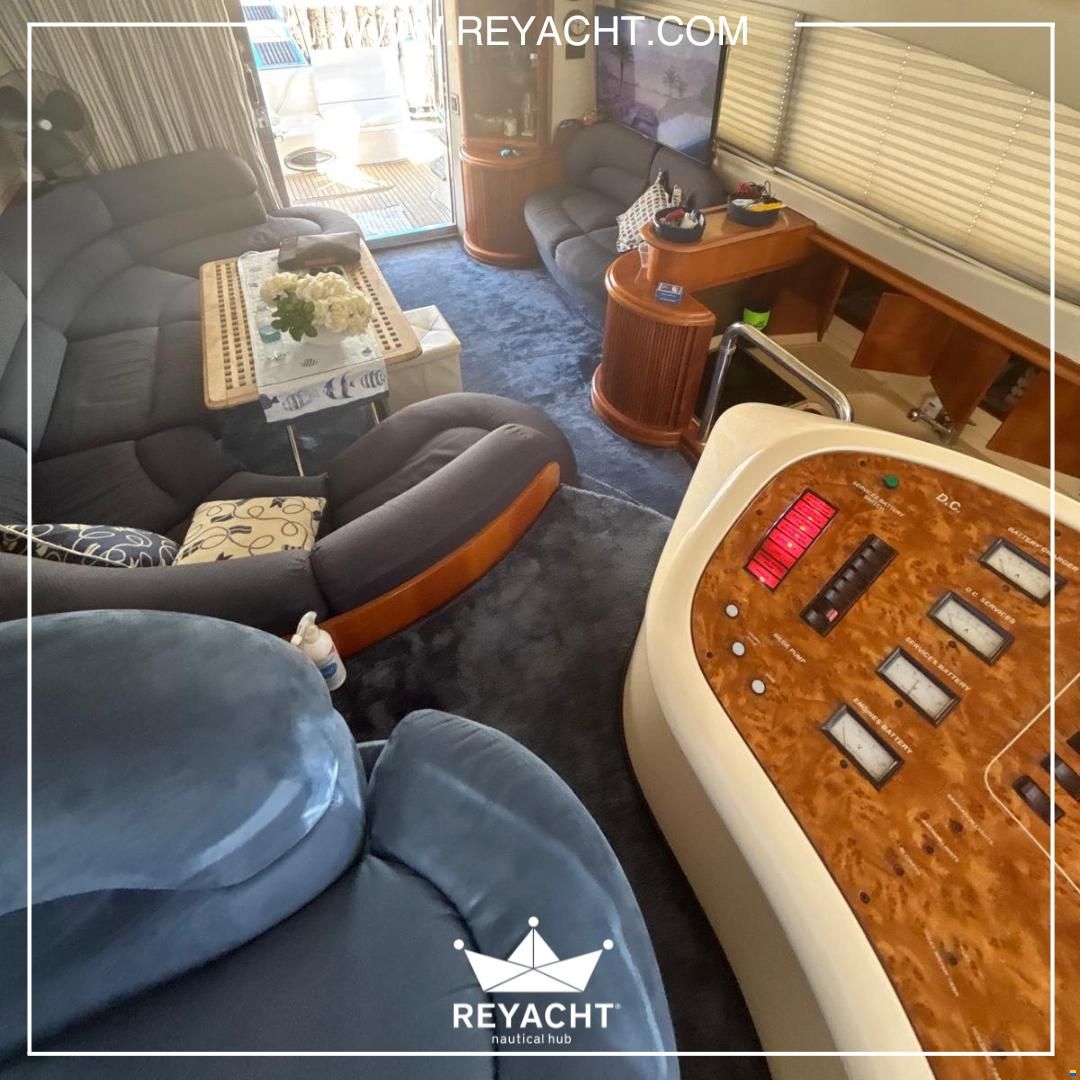 Azimut 46 Fly