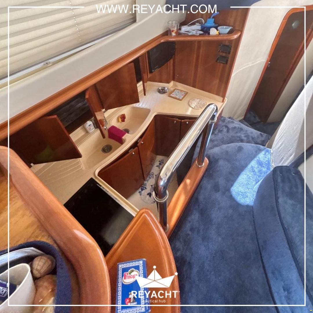 Azimut 46 Fly