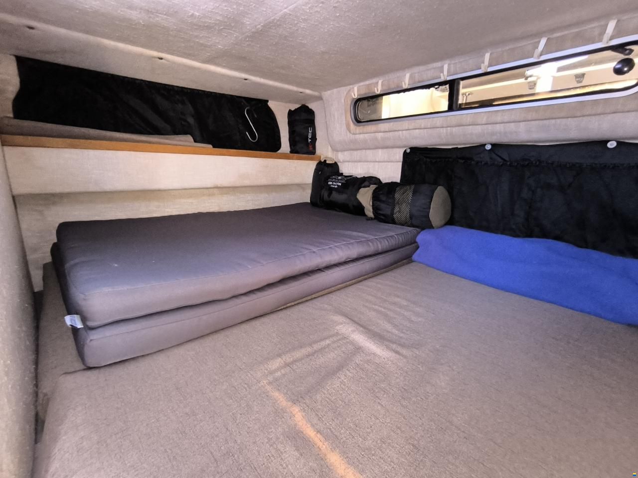 Sea Ray 220