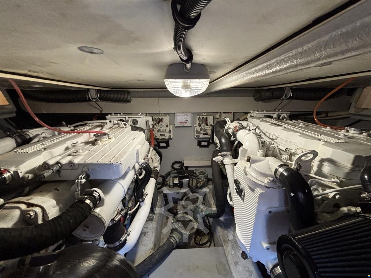 Azimut 42E