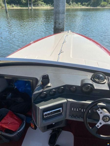 Sea Ray Pachanger 22