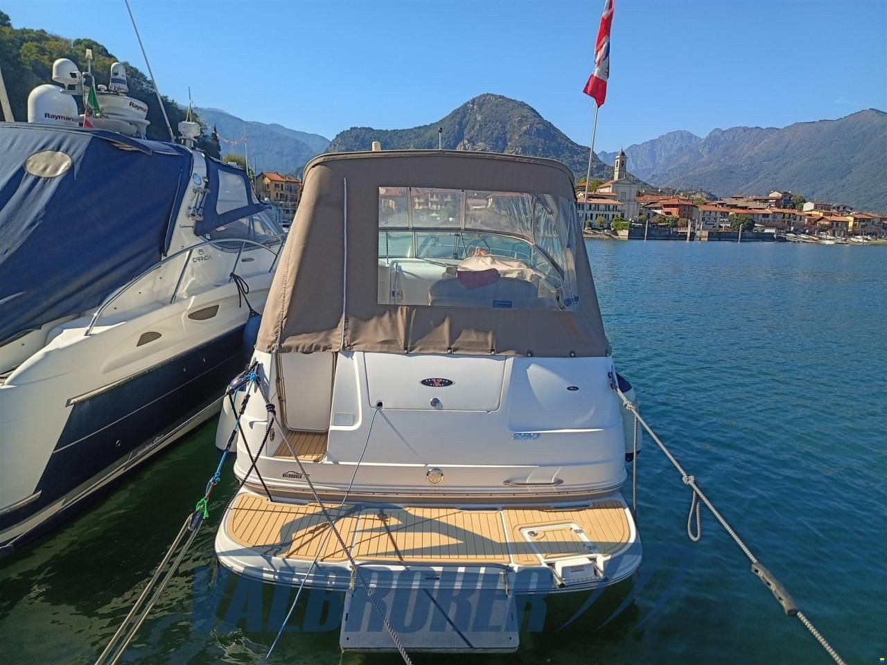 Chaparral Signature 280