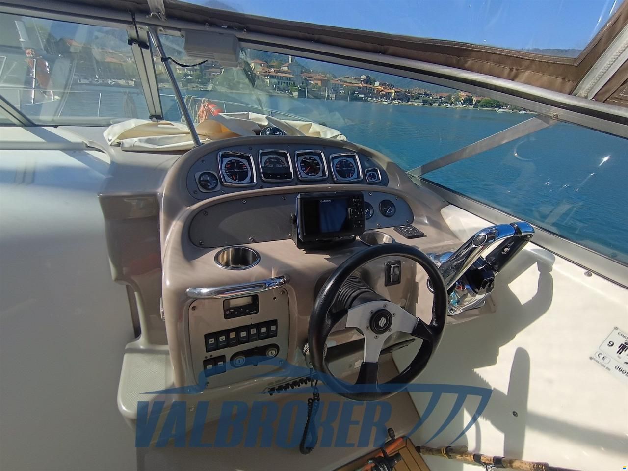 Chaparral Signature 280