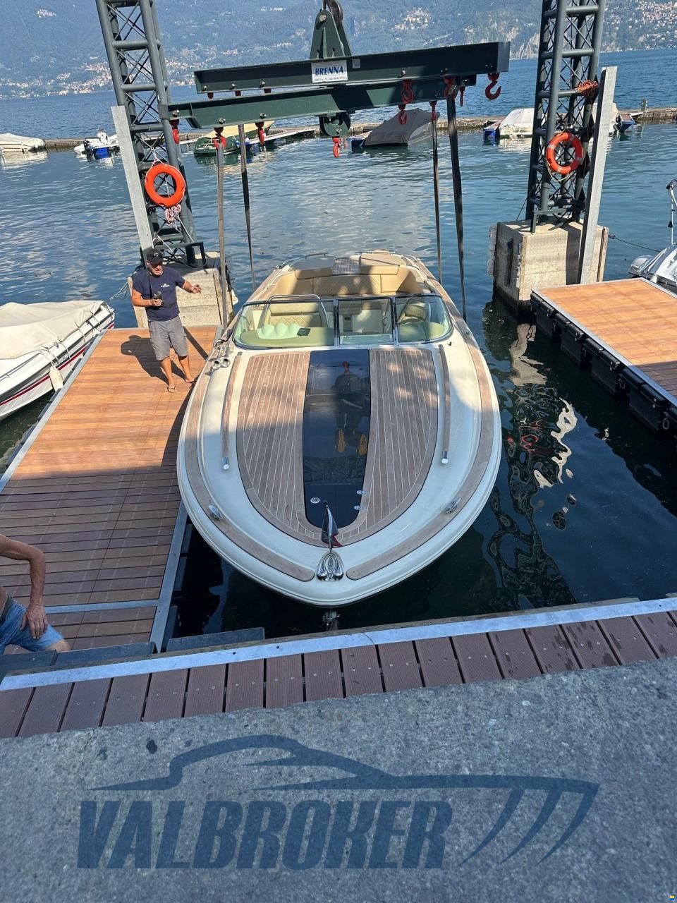 Chris Craft CORSAIR 32