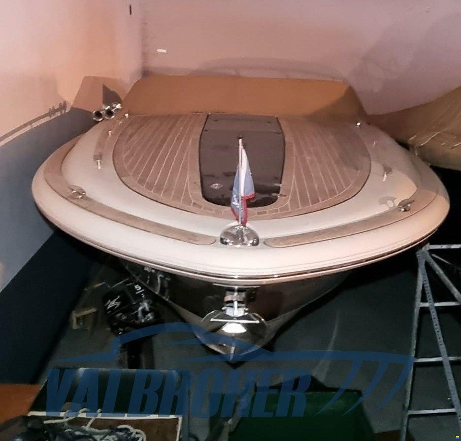 Chris Craft CORSAIR 32