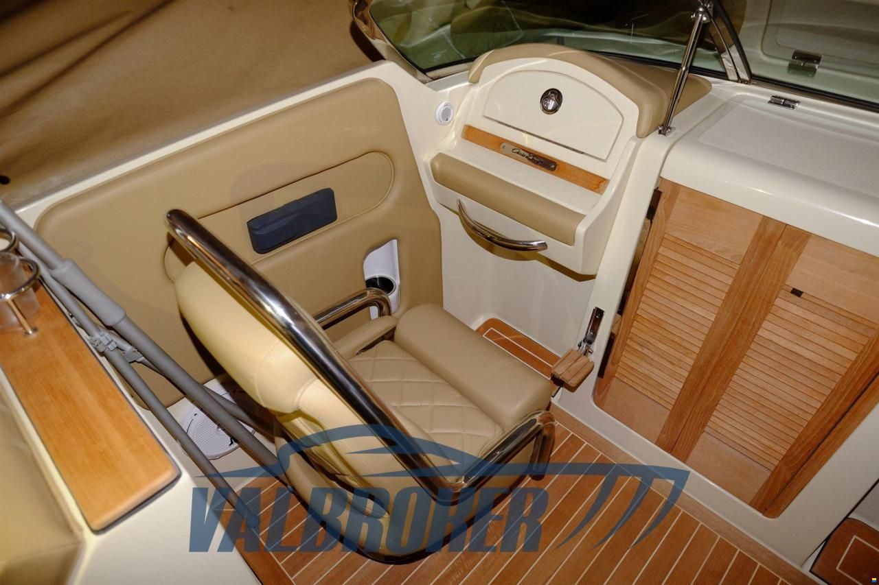 Chris Craft CORSAIR 32