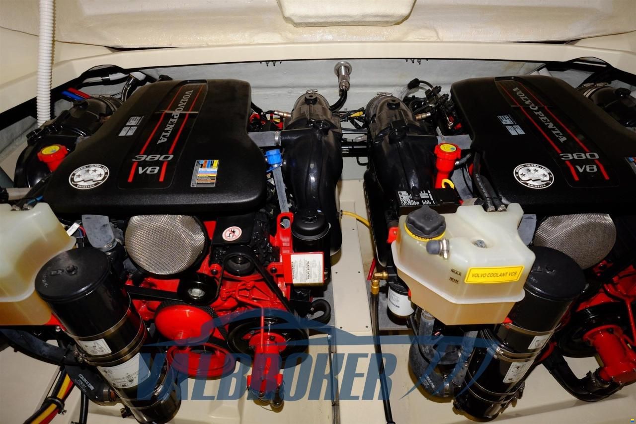Chris Craft CORSAIR 32