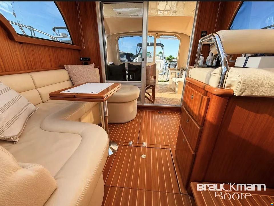 Viking 34 Sedan