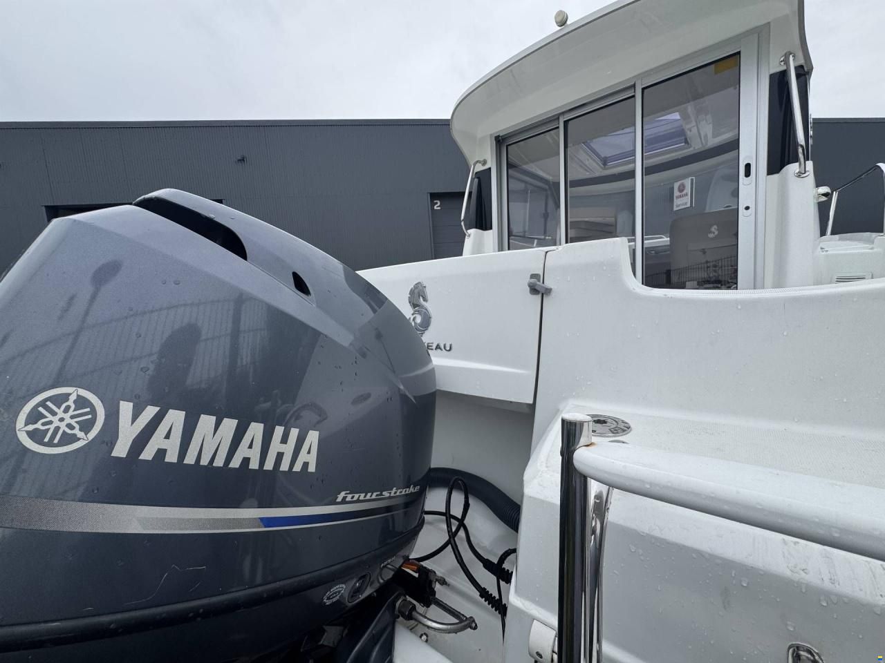 Beneteau Antares 6.80 - Yamaha F115