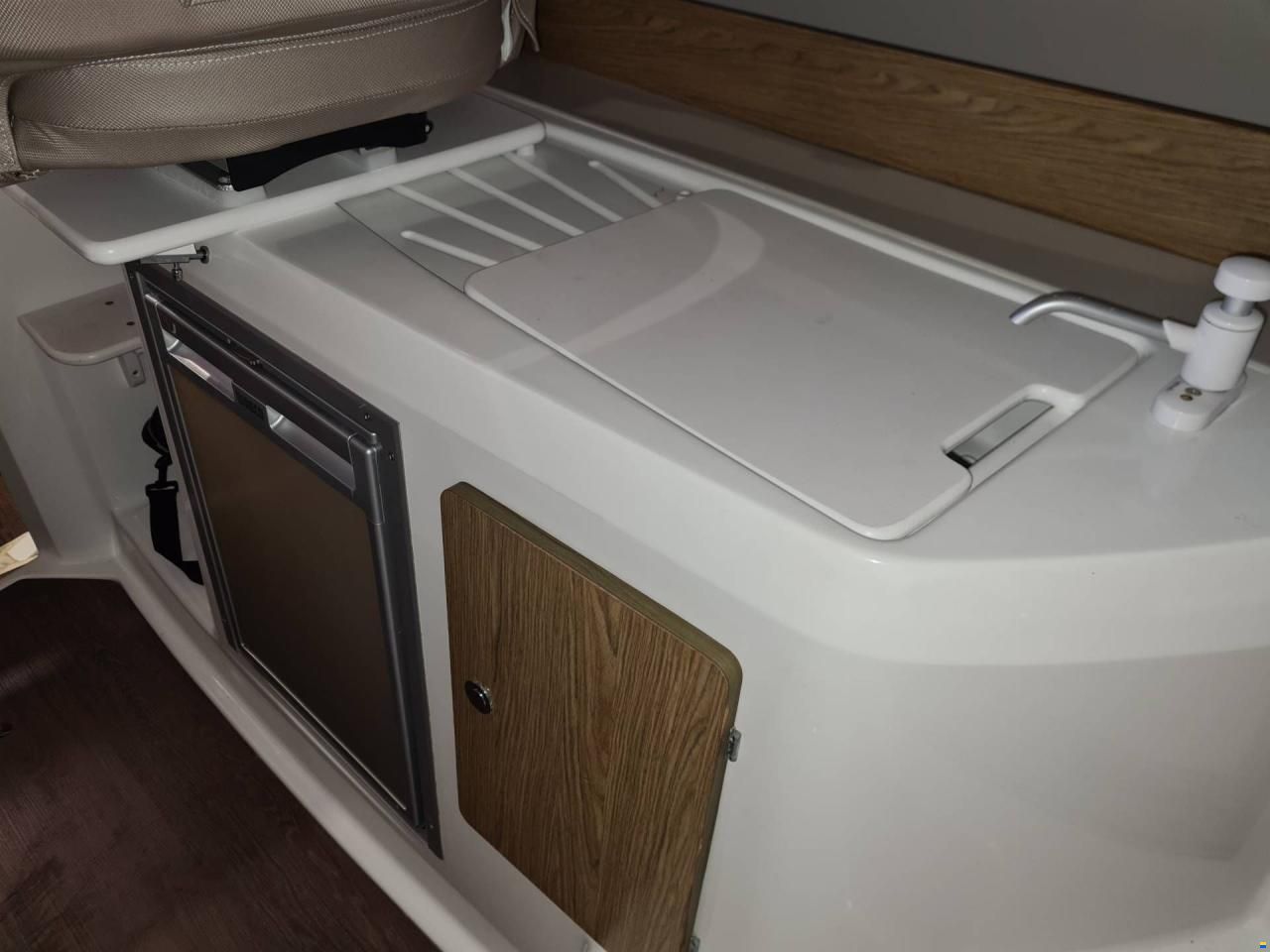 Beneteau Antares 6.80 - Yamaha F115