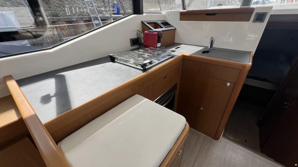 Beneteau Swift Trawler 35