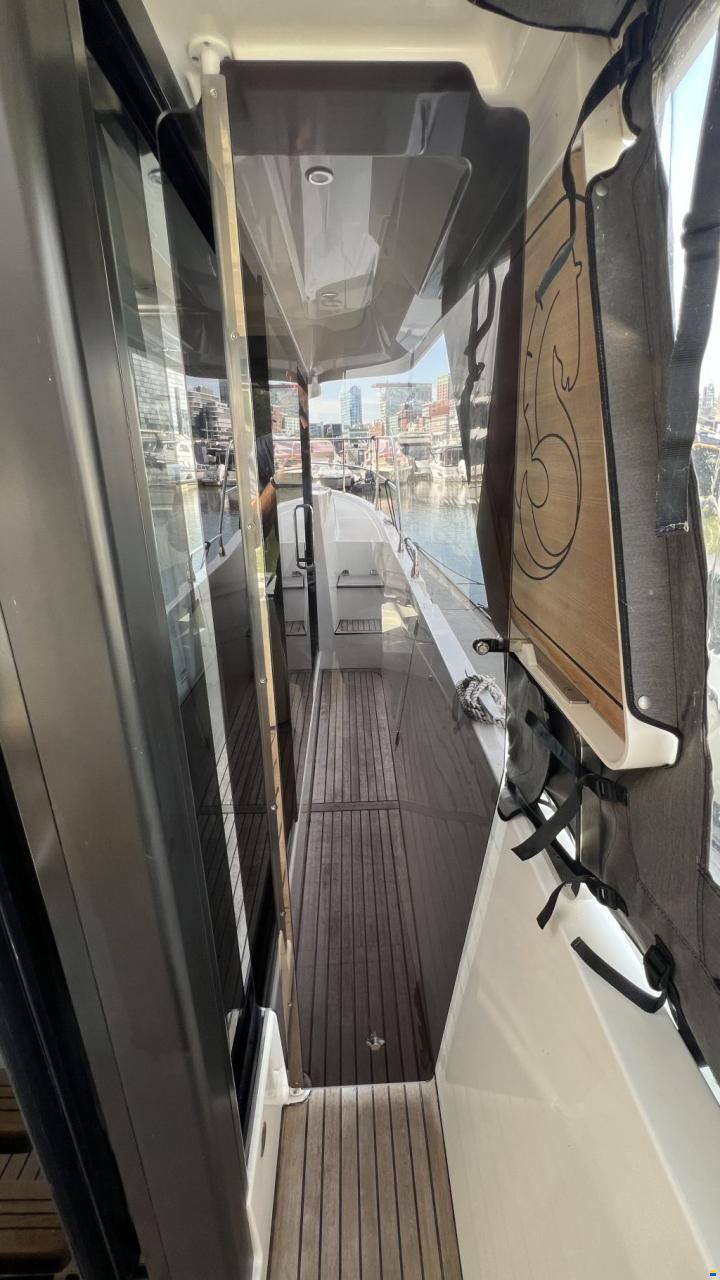 Beneteau Swift Trawler 35