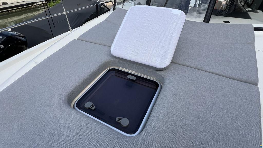 Beneteau Swift Trawler 35