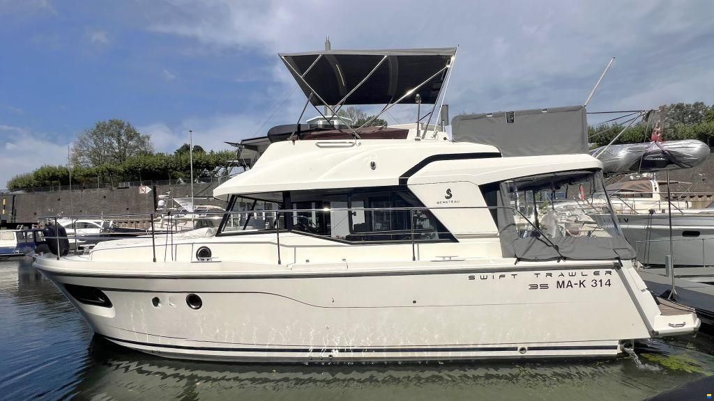 Beneteau Swift Trawler 35
