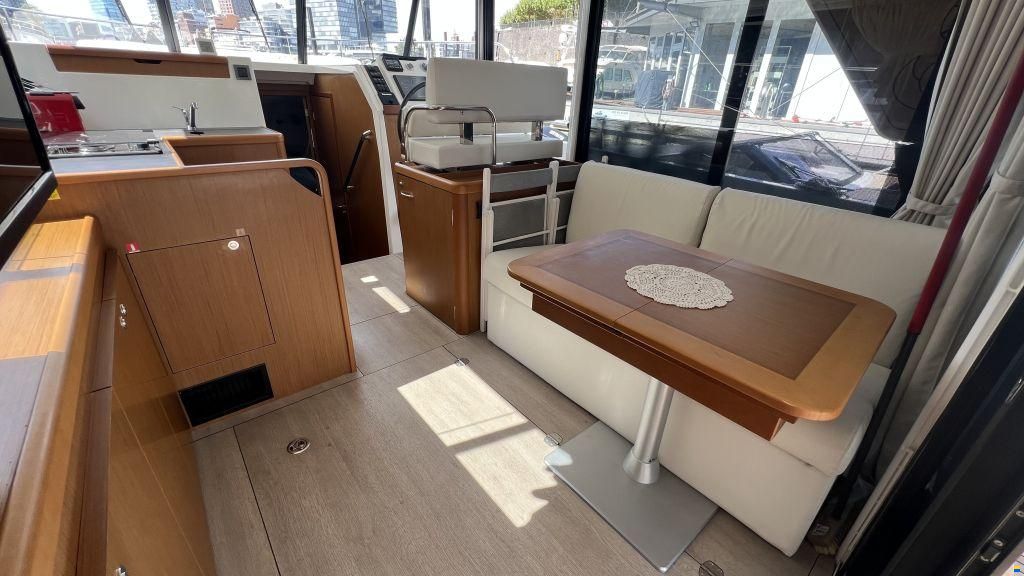 Beneteau Swift Trawler 35