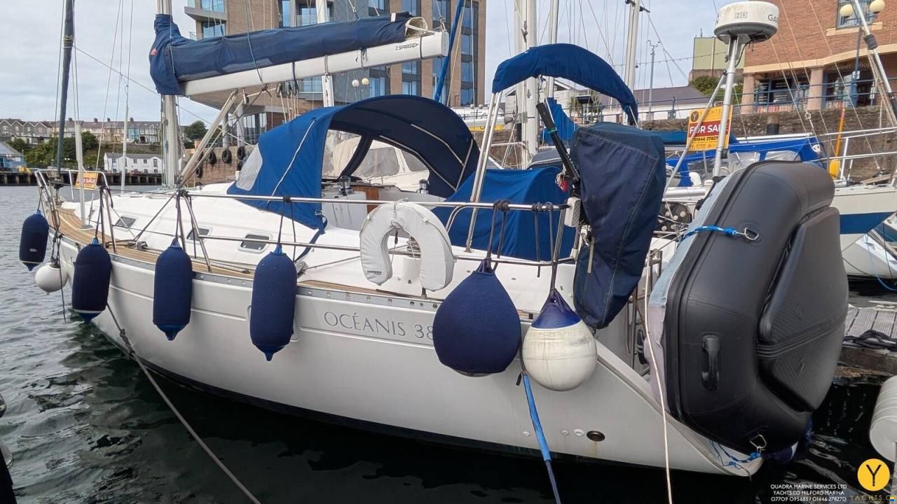 Beneteau Oceanis Clipper 381