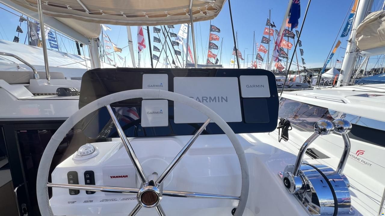 Fountaine Pajot 44