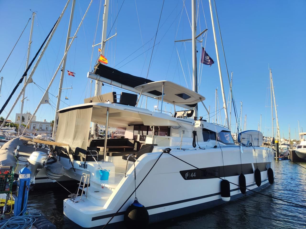 Fountaine Pajot 44