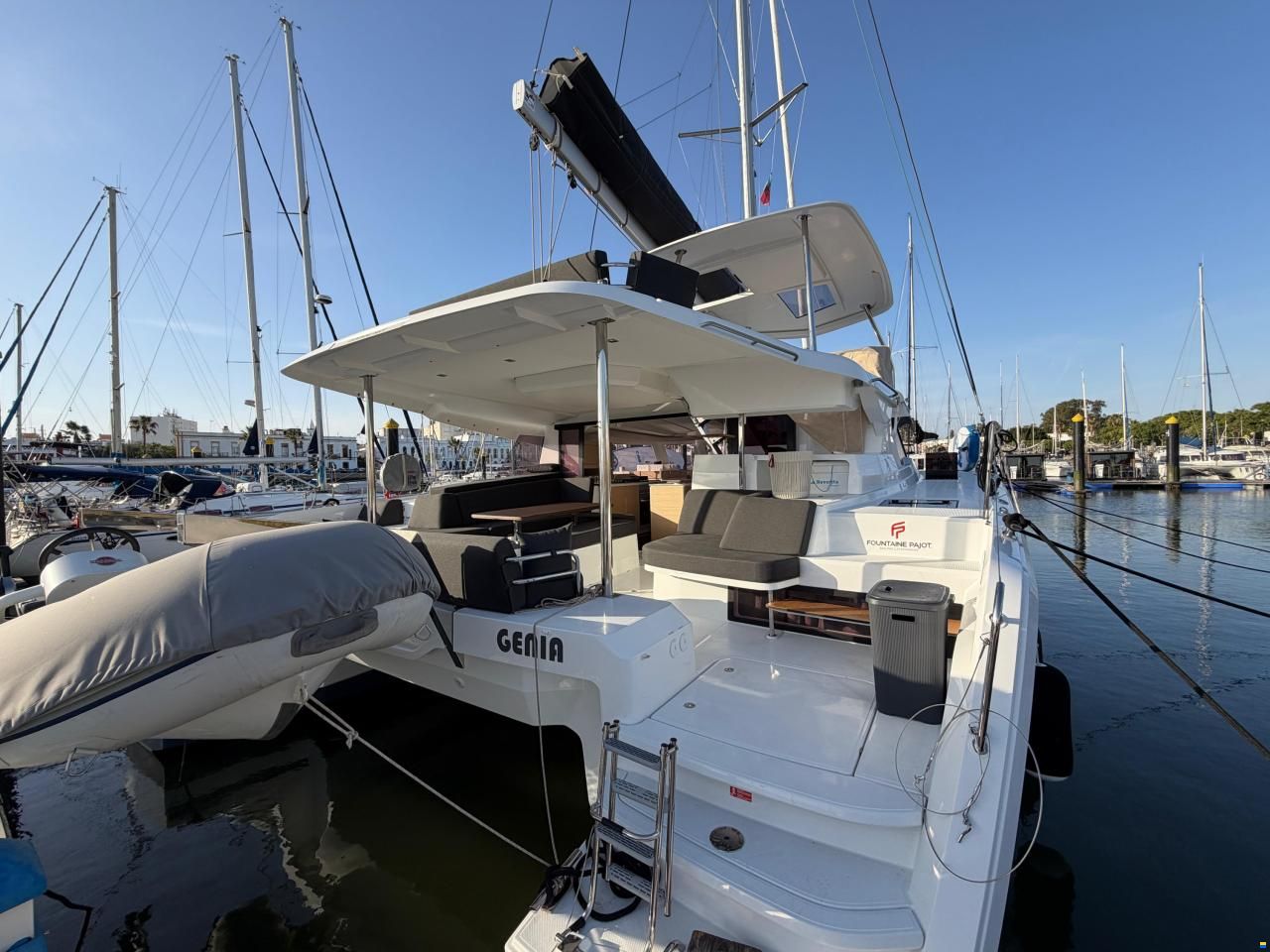 Fountaine Pajot 44