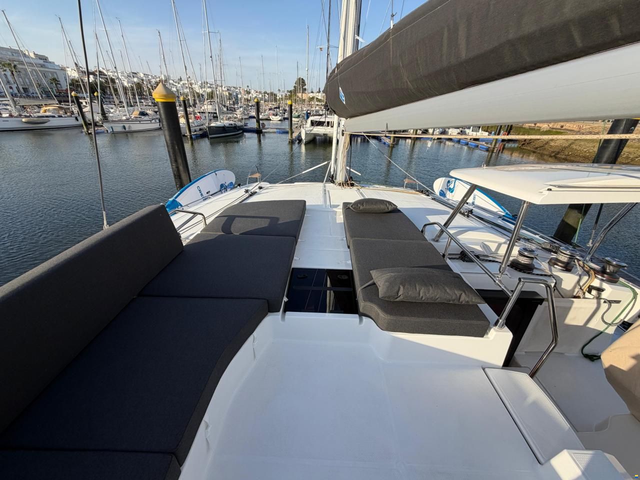 Fountaine Pajot 44