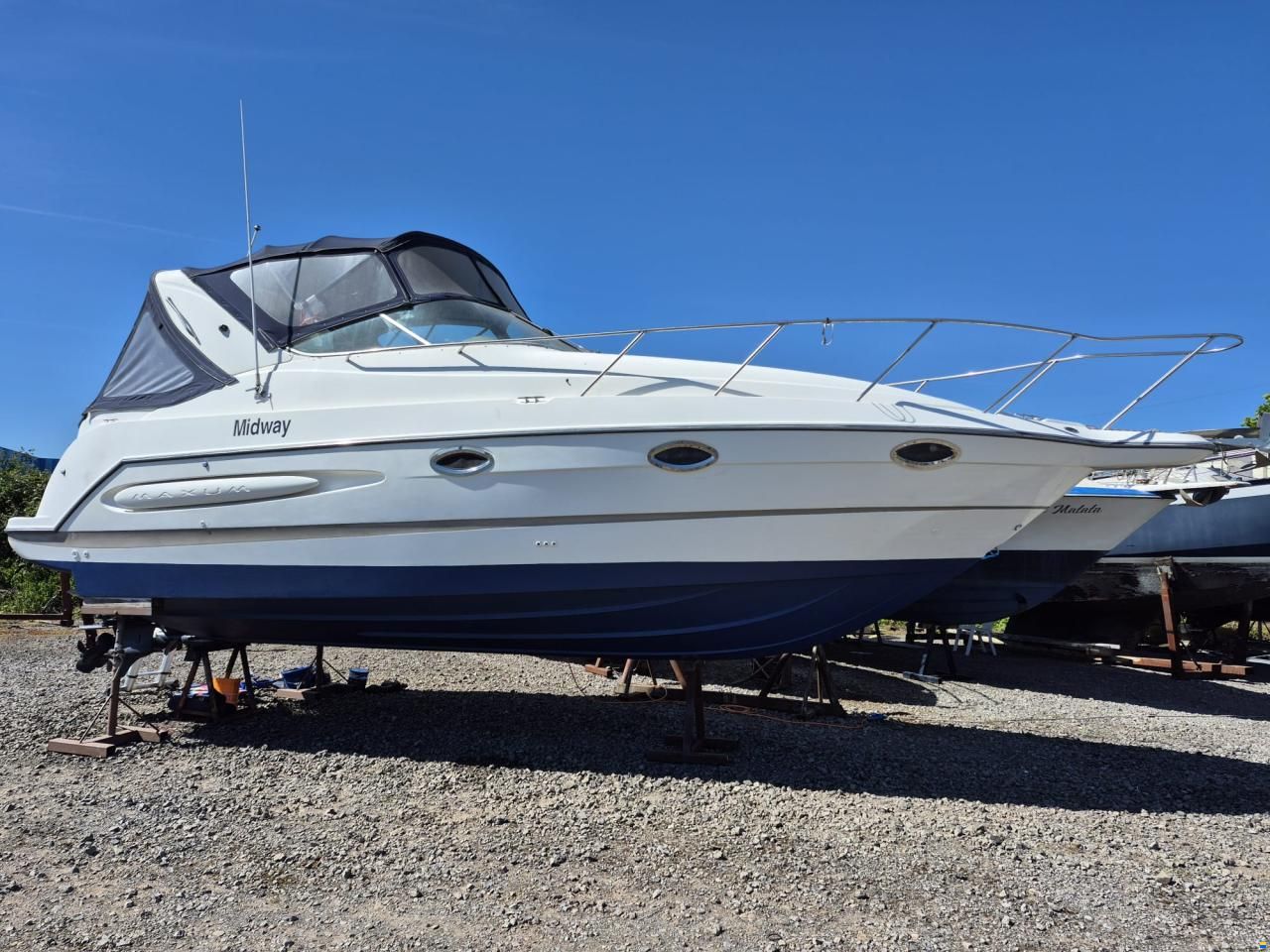 Maxum 2900