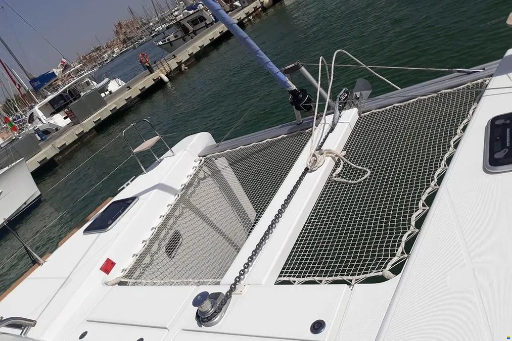 Lagoon 40