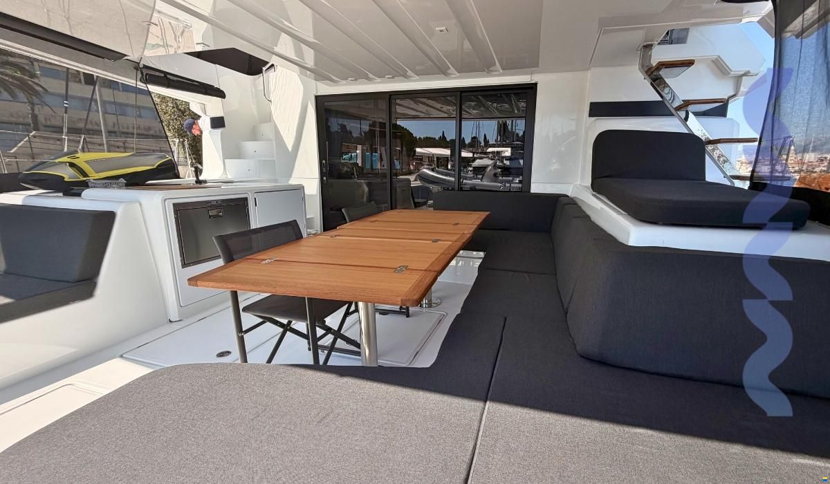 Lagoon 55