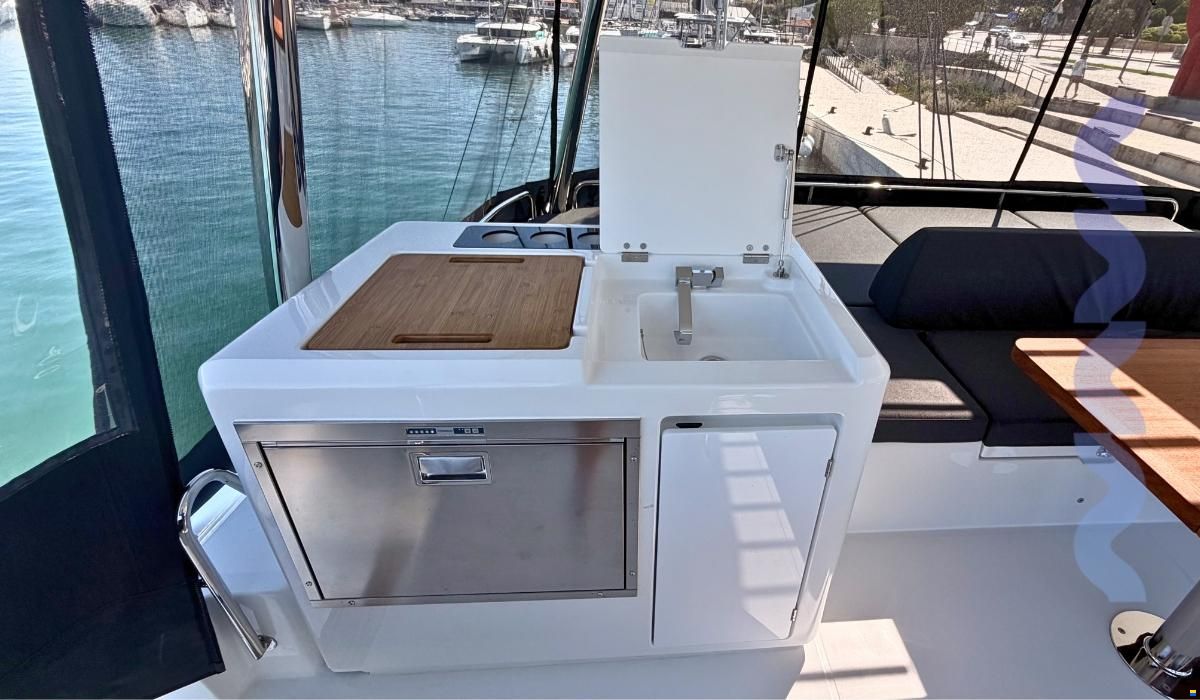 Lagoon 55
