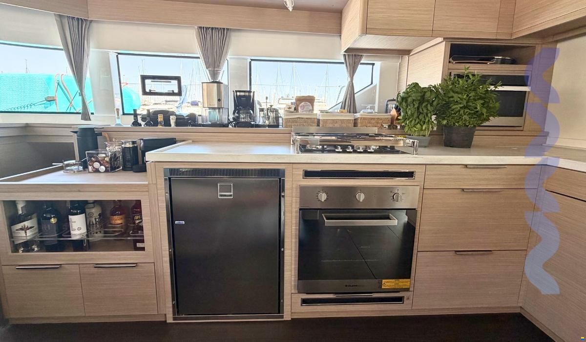 Lagoon 55