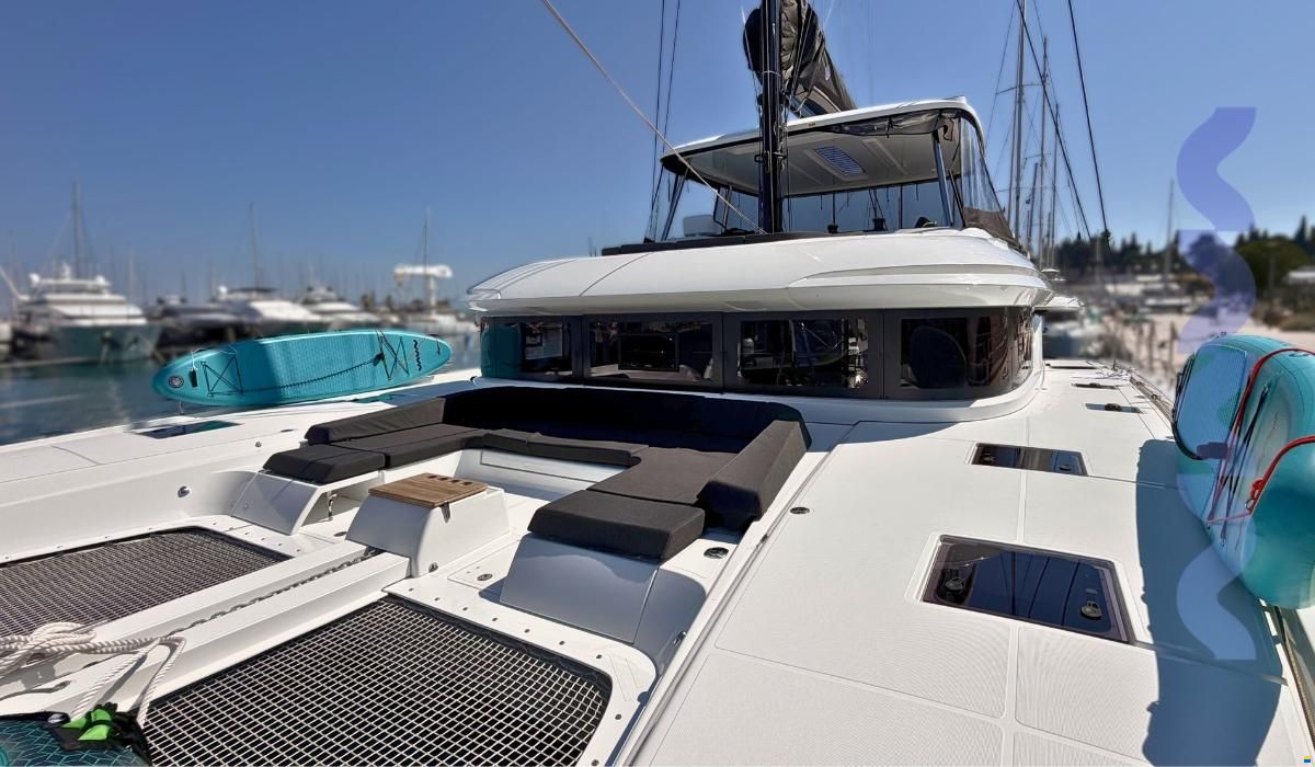 Lagoon 55