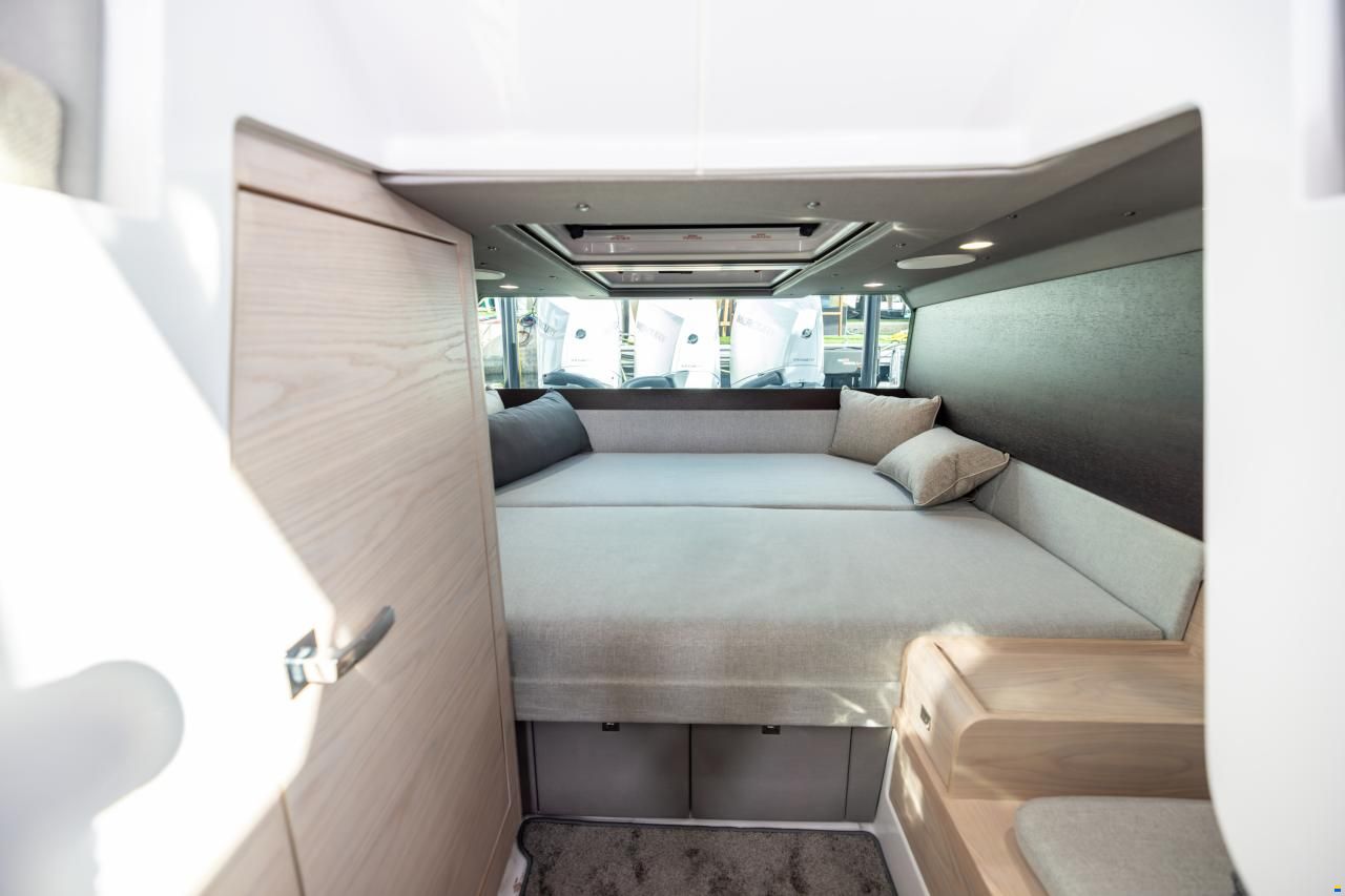 Axopar 45 XC Cross Cabin