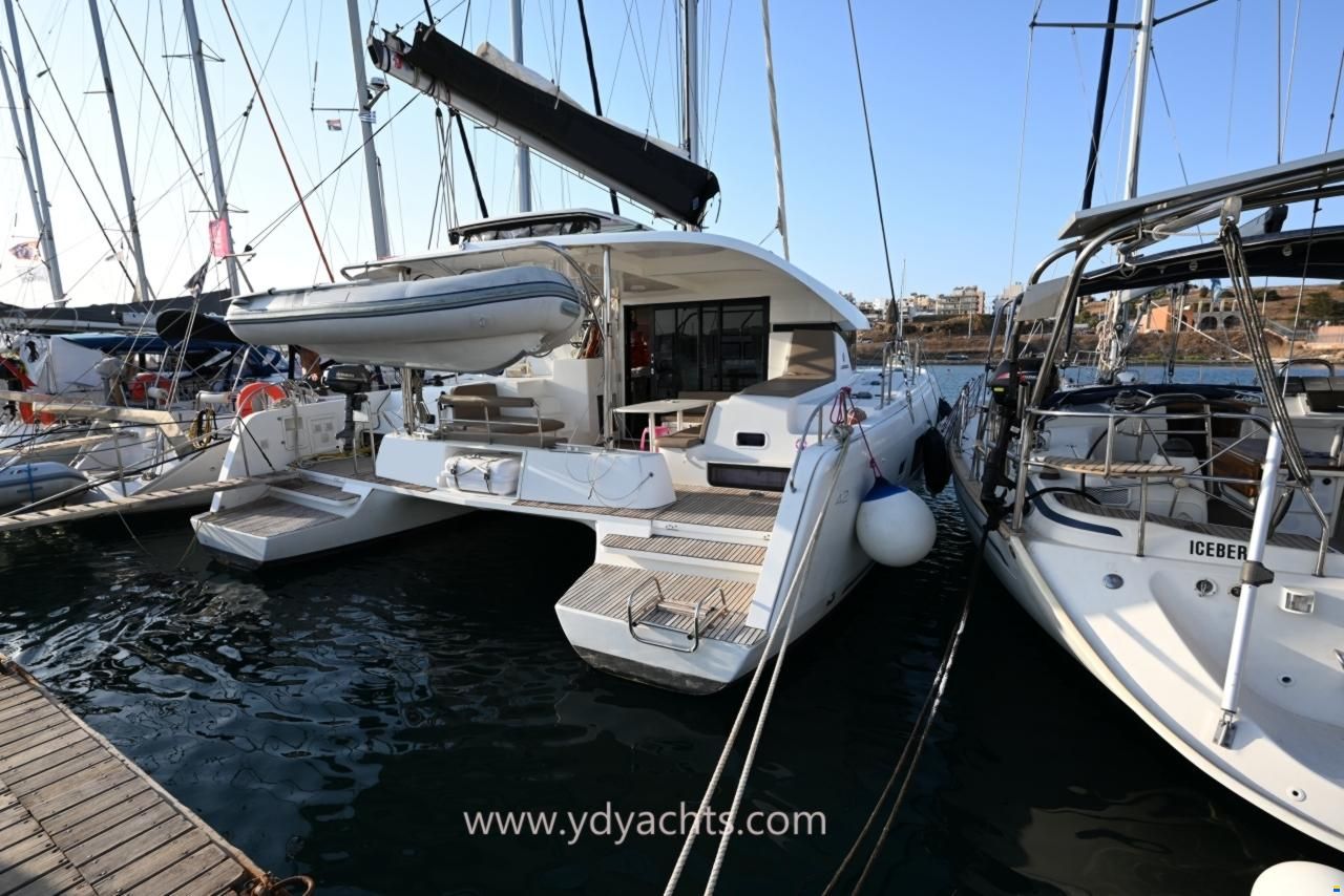 Lagoon 42