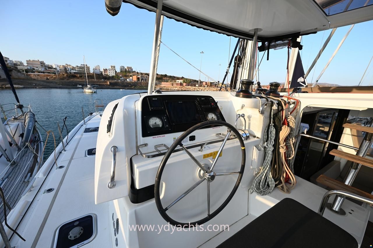 Lagoon 42